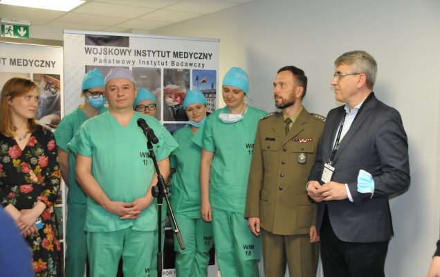 Centrum Szkoleniowe Chirurgii Robotycznej Wojskowego Instytutu Medycznego rozpoczęło kursy szkoleniowe robotem da vinci