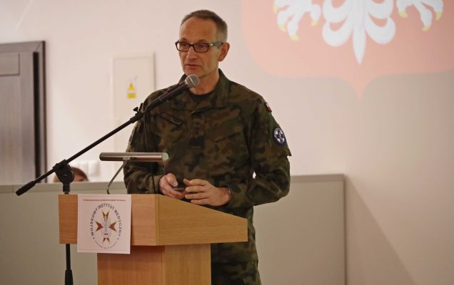 Patron konferencji dyrektor Wojskowego Instytutu Medycznego Grzegorz Gielerak podczas siódmej Konferencji Młodych Lekarzy