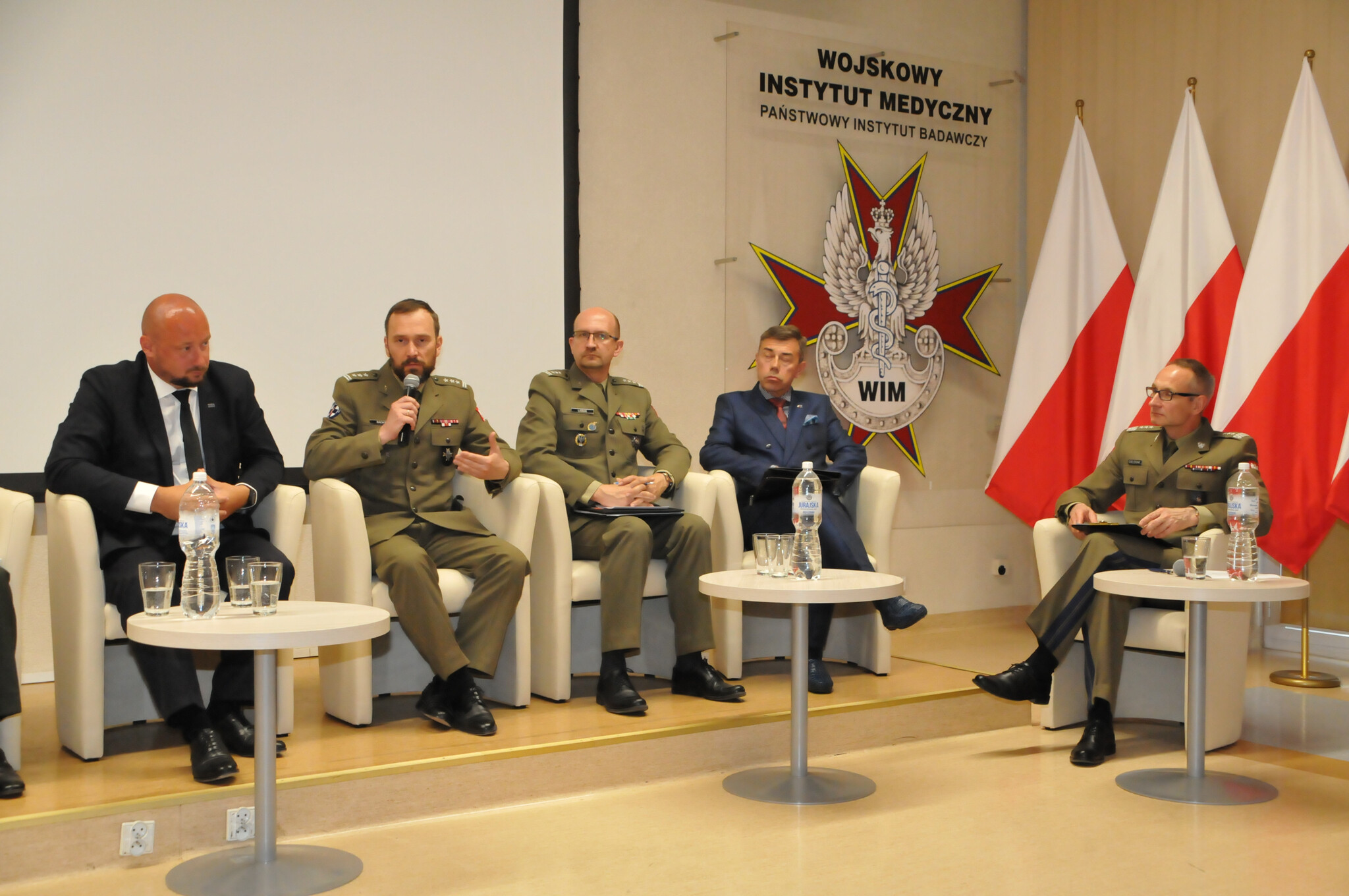 Pomoc medyczna dla uchodźców – jest dobrze, ale czy można jeszcze lepiej? Podsumowanie pierwszego etapu programu pilotażowego Sił Zbrojnych Rzeczypospolitej Polskiej oraz Haszymidzkiego Królestwa Jordanii dotyczącego zarządzania zdrowiem i opieką w warunkach kryzysu migracyjnego