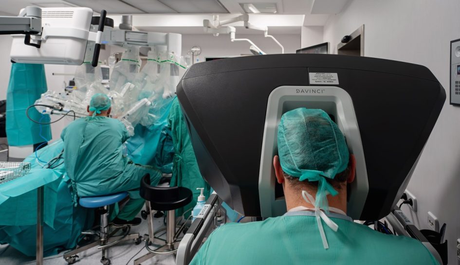 Operacja robotem da vinci w Wojskowym instytucie Medycznym w Warszawie