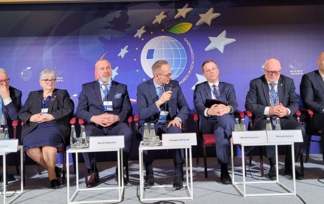 panel inaugurujący IX Europejski Kongres Samorządów w Mikołajkach 2024