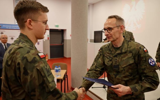 VIII KONFERENCJA Młodych Lekarzy wręczenie dyplomu