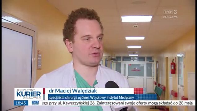 Zrzut ekranu z programu telewizyjnego elewizyjny Kurier Warszawski.