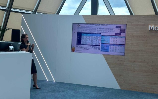 Małgorzata Kurpaska podczas wykładu na konferencji.