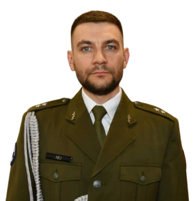 Adrian Nej