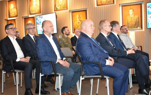II Ogólnopolska Konferencja Chirurgii Robotycznej w WIM-PIB. Goście na Auli WIM-PIB.