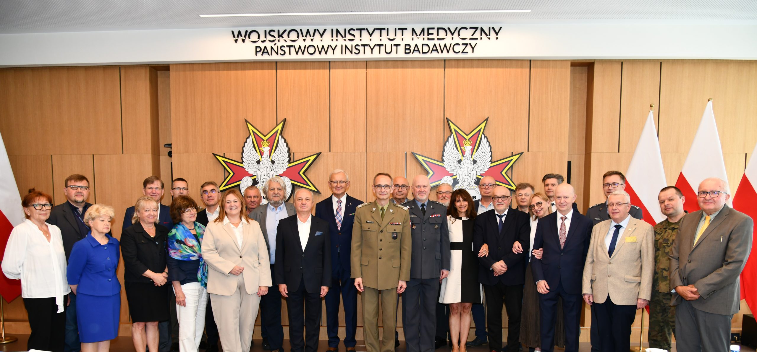 Członkowie Rady naukowej, zdjęcie grupowe na auli WIM.
