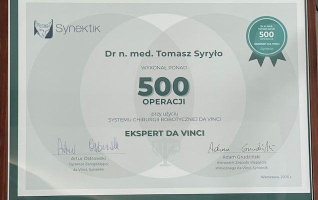 Certyfikat Ekspert da Vinci 500 operacji.