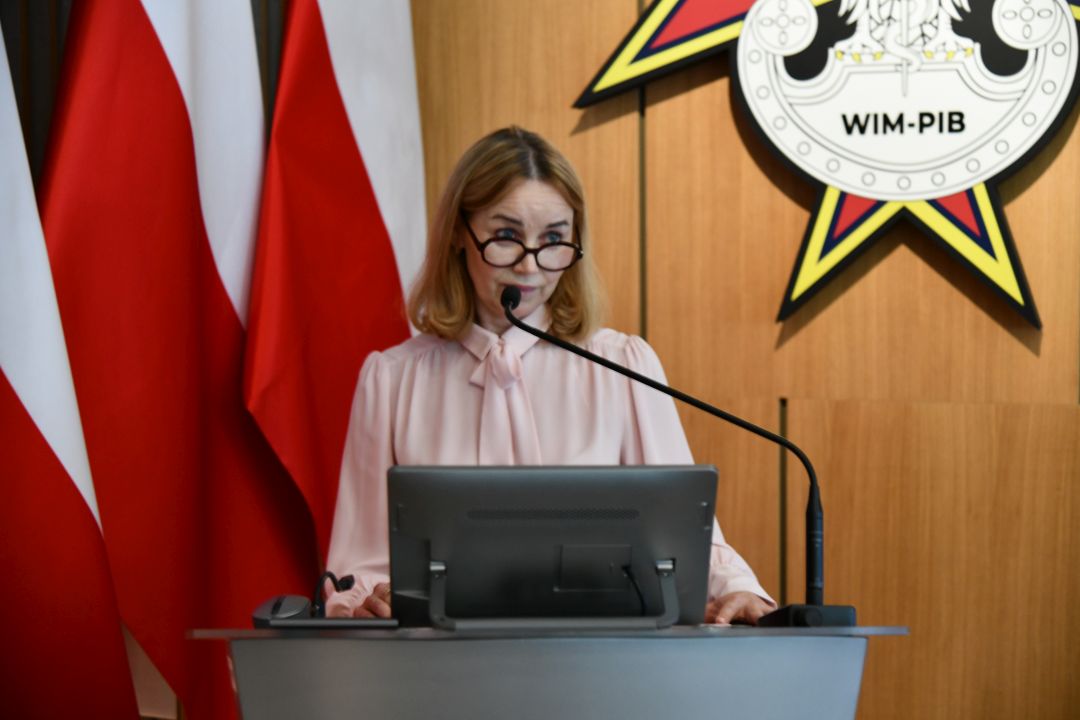 Marzena Biernacka prowadzi spotkanie Rady Naukowej.