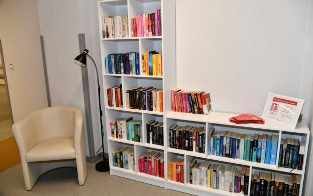 biblioteczka-rak-n-rol-wim-4