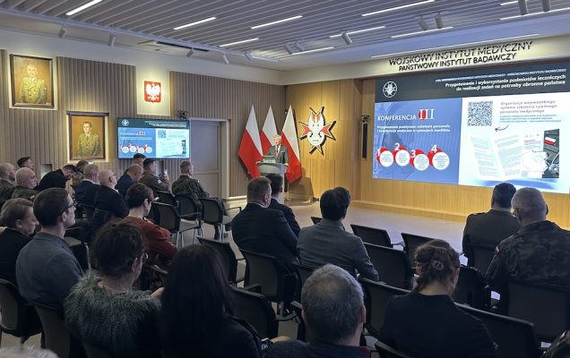 Uczestnicy konferencji na auli Wojskowego Instytutu Medycznego.