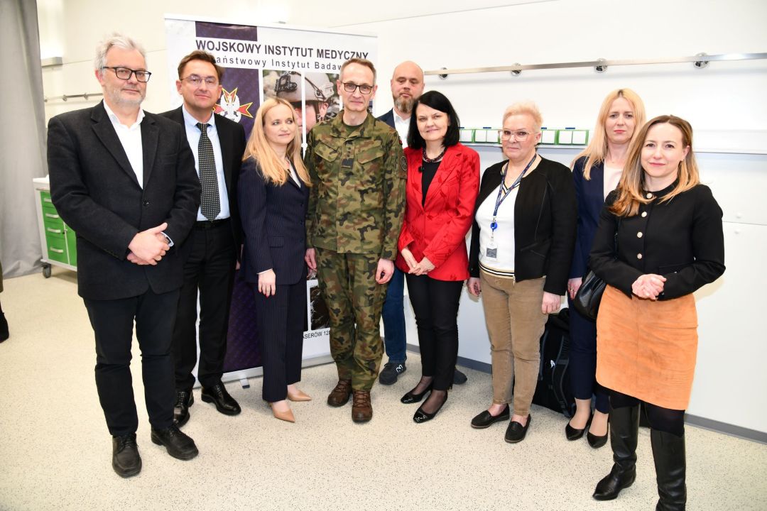 Zdjęcie grupowe z Minister i wiceminister zdrowia.