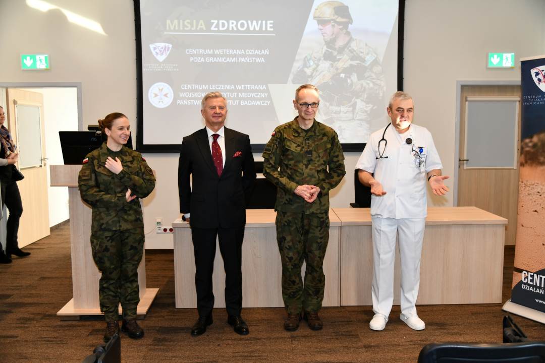 Sala wykładowa WIM. Od lewej: Agnieszka Grabińska, Stanisław Wziątek,Grzegorz Gielerak, Jarosław Świstak.