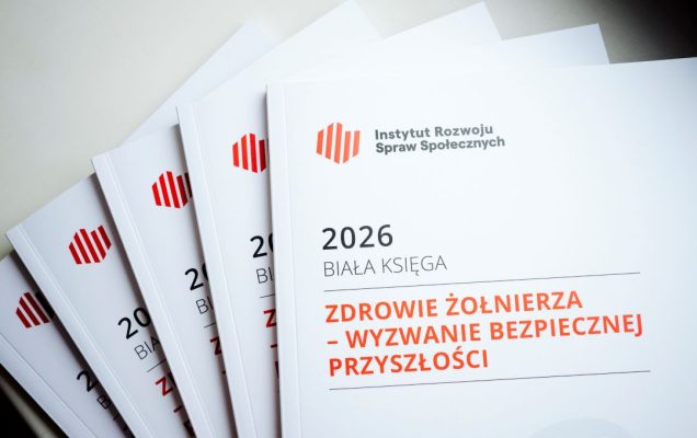 Okładka Białej Księgi. Zdrowie żołnierza - wyzwanie bezpiecznej przyszłości.
