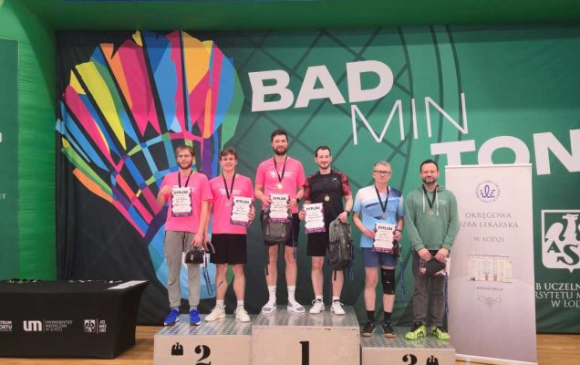 Zwycięzcy na podium.